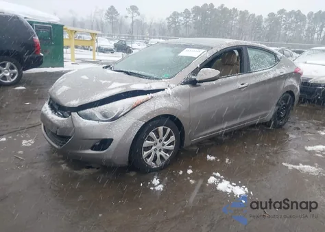 2013 Hyundai Elantra Gls/Limited z USA, uszkodzony, nr VIN 5NPDH4AE8DH186259